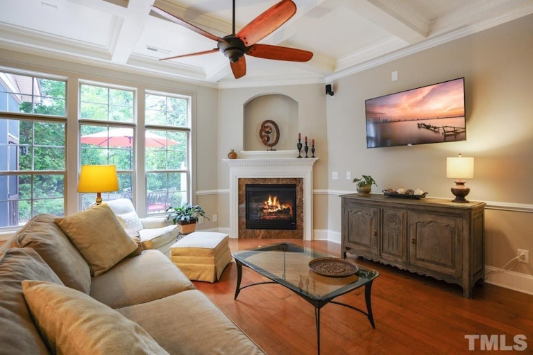 Photo 9 of 41 - 309 Sunstone Dr, Cary, NC 27519
