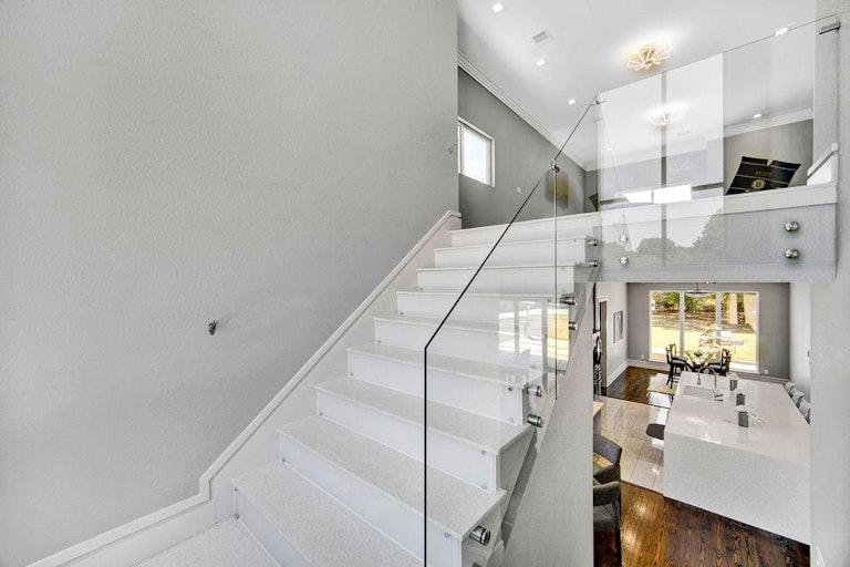 Photo 21 of 31 - 4806 Lynnacre Dr, Dallas, TX 75211