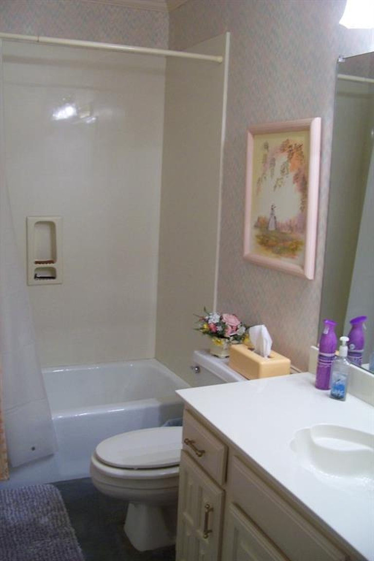 Photo 6 of 22 - 3207 Foxcreek Dr, Richardson, TX 75082