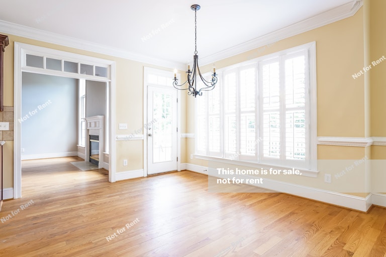 Photo 17 of 25 - 7405 Oriole Dr, Wake Forest, NC 27587
