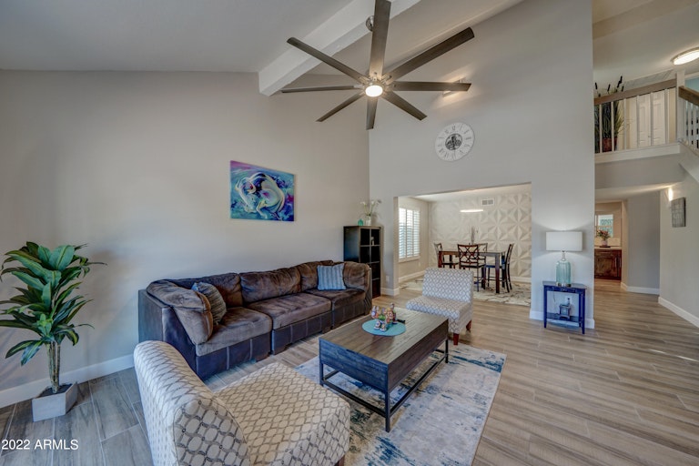 Photo 5 of 49 - 5201 E Aire Libre Ave, Scottsdale, AZ 85254