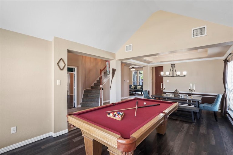 Photo 15 of 39 - 318 Fort Edward Dr, Arlington, TX 76002