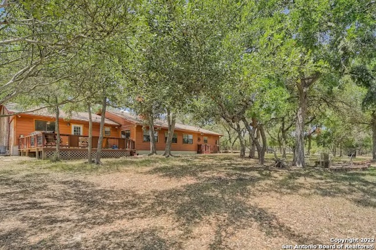 Photo 37 of 38 - 1122 Crescent Hill Dr, San Antonio, TX 78253