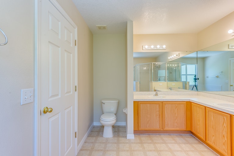 Photo 10 of 23 - 618 Milan Dr, Kissimmee, FL 34758