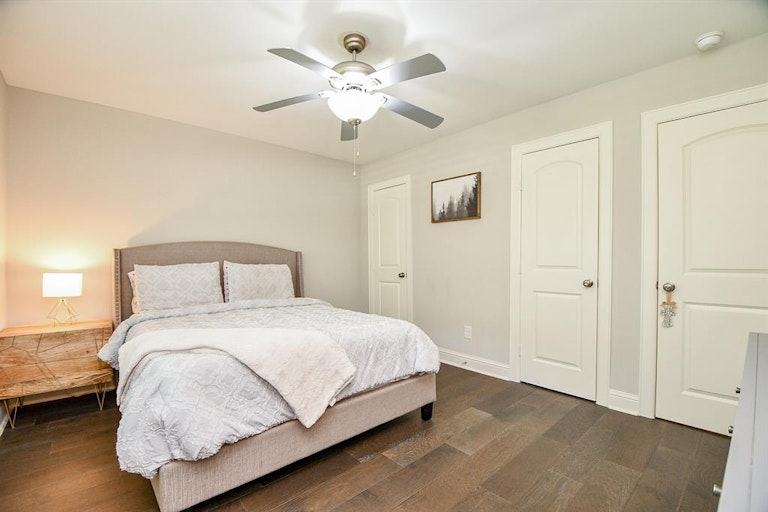 Photo 36 of 49 - 5402 Rutherglenn Dr, Houston, TX 77096