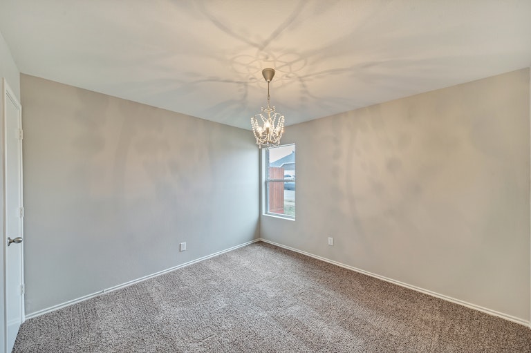 Photo 18 of 26 - 8904 Catalonia Dr, Dallas, TX 75217