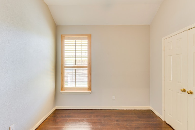Photo 24 of 31 - 7314 Mayleaf Ct, Rowlett, TX 75089