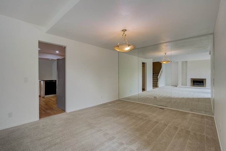 Photo 12 of 35 - 8884 Bluff Ln, Fair Oaks, CA 95628