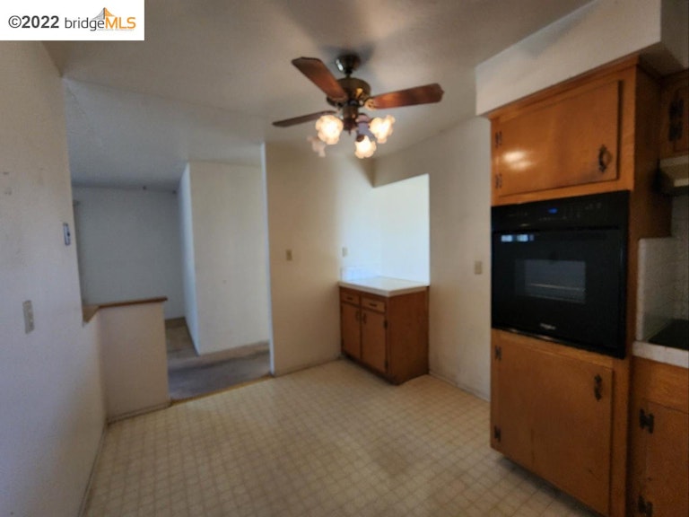 Photo 9 of 33 - 8357 Agundo St, Elverta, CA 95626