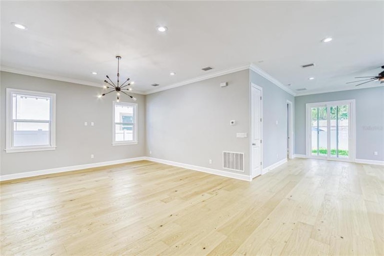 Photo 15 of 62 - 3108 W Cherokee Ave, Tampa, FL 33611
