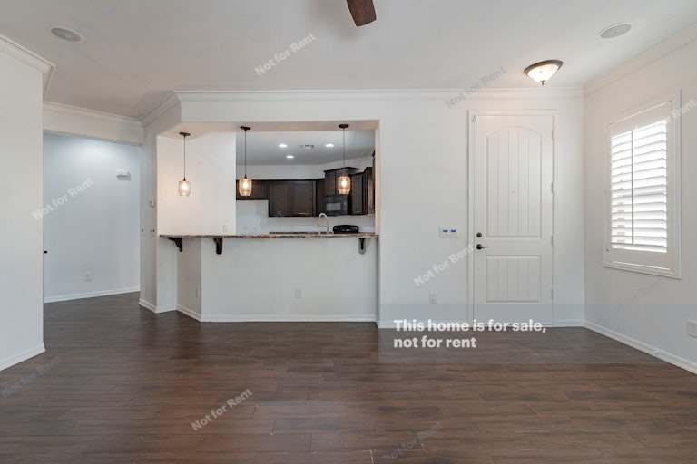 Photo 11 of 25 - 231 E Indigo Dr, Chandler, AZ 85286