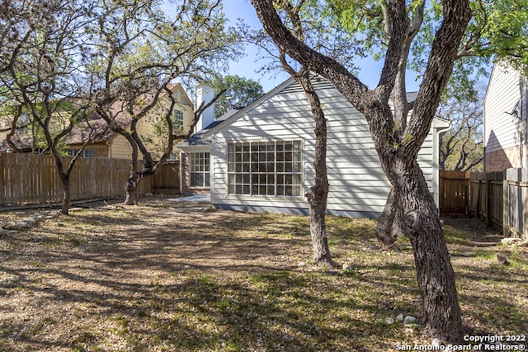 Photo 21 of 22 - 8622 Silent Oaks, San Antonio, TX 78250