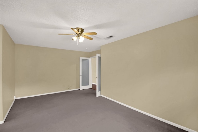 Photo 25 of 36 - 1107 Rebbeca Dr, Austin, TX 78758