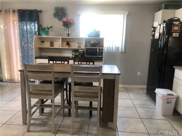 Photo 15 of 22 - 825 N Cherry St, Banning, CA 92220