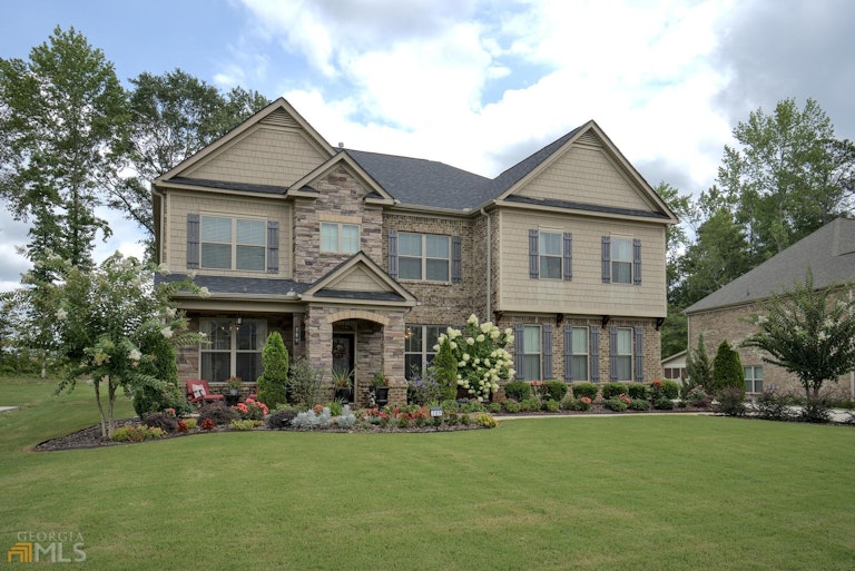 Photo 3 of 54 - 289 Aylesbury Blvd, McDonough, GA 30252