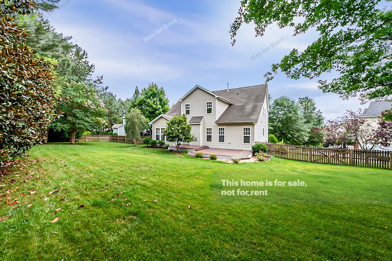 Photo 7 of 25 - 130 Key Biscayne Ct, Raleigh, NC 27603