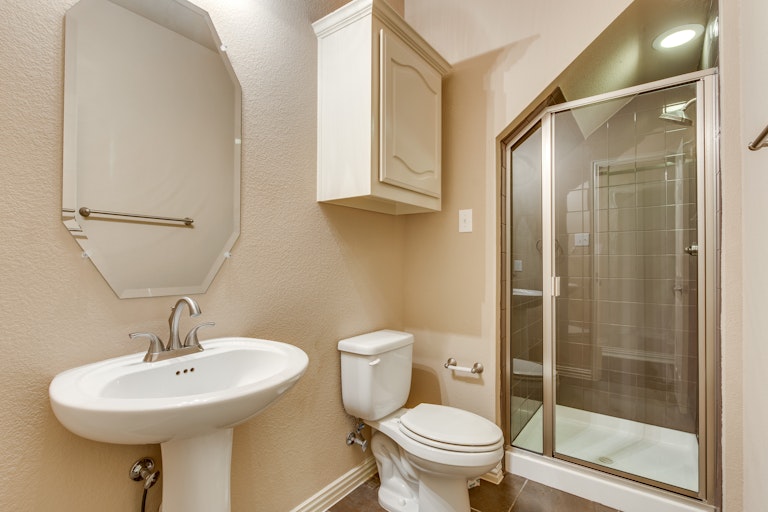 Photo 22 of 38 - 14017 Blueberry Hill Dr, Little Elm, TX 75068