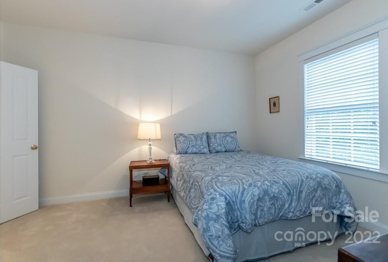 Photo 31 of 43 - 5606 Bradwell Dr, Charlotte, NC 28269