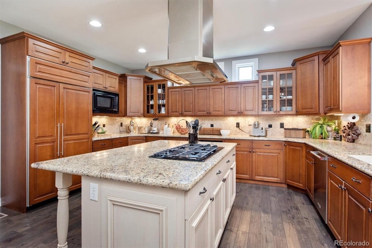 Photo 10 of 30 - 25 Blue Heron Dr, Thornton, CO 80241