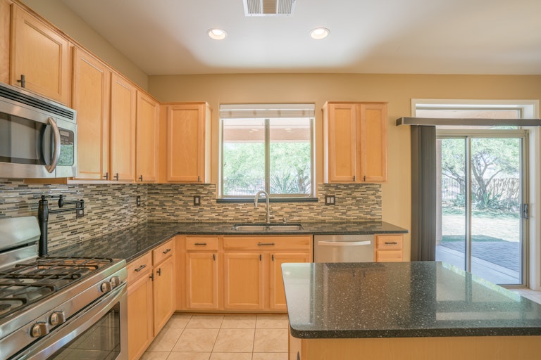 Photo 5 of 37 - 7028 W Shumway Farm Rd, Laveen, AZ 85339