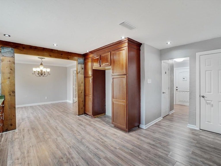 Photo 14 of 38 - 3910 Spring Meadow Ln, Flower Mound, TX 75028