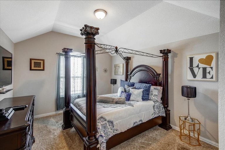 Photo 38 of 40 - 6413 Glenwick Dr, Fort Worth, TX 76123