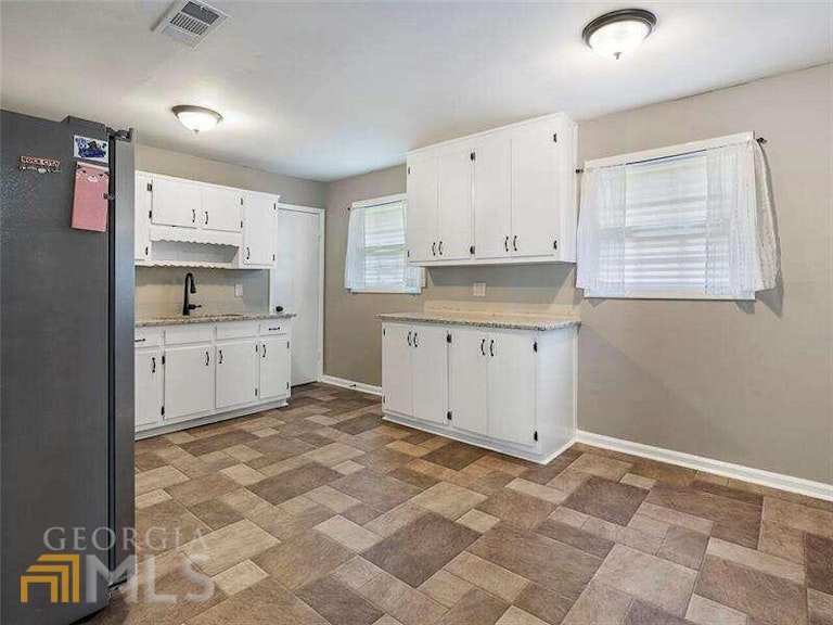 Photo 12 of 36 - 14 Deerhunter Ln, Powder Springs, GA 30127