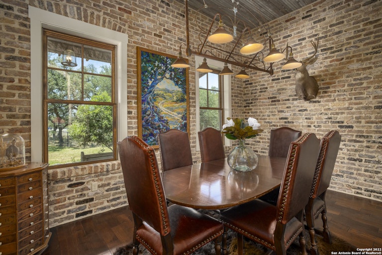 Photo 18 of 42 - 4544 Natures Way, New Braunfels, TX 78132