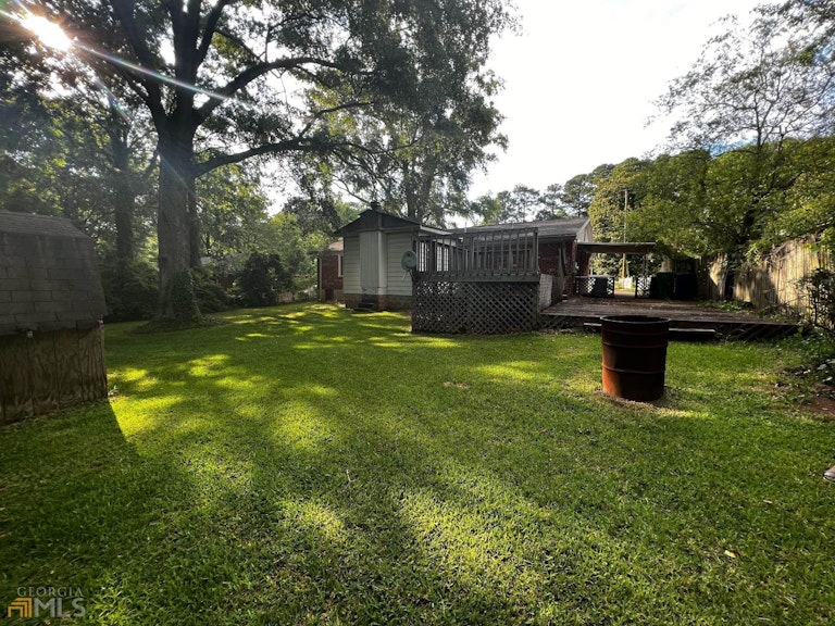 Photo 3 of 13 - 3721 Del Rio Ter, Decatur, GA 30032