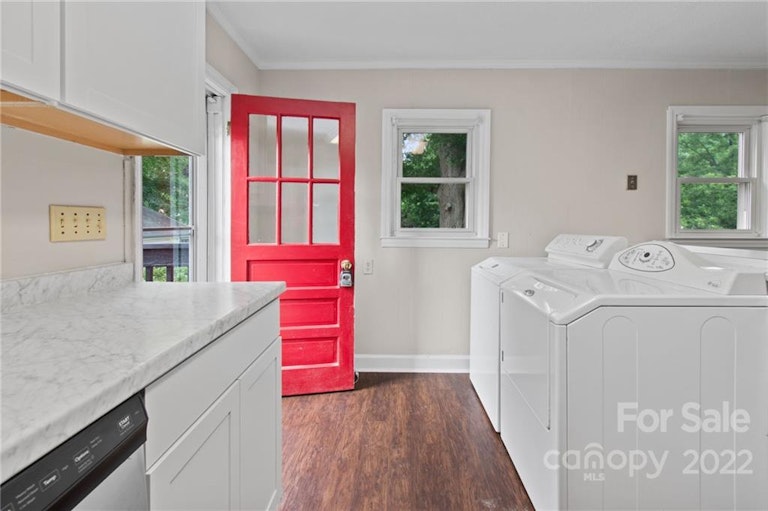 Photo 13 of 26 - 416 Ruth Ave, Kannapolis, NC 28083