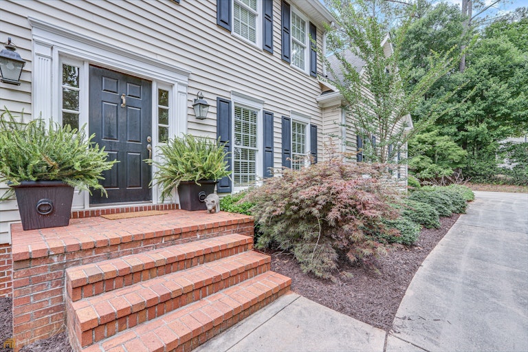 Photo 6 of 70 - 3723 Hardy Rd, Gainesville, GA 30506