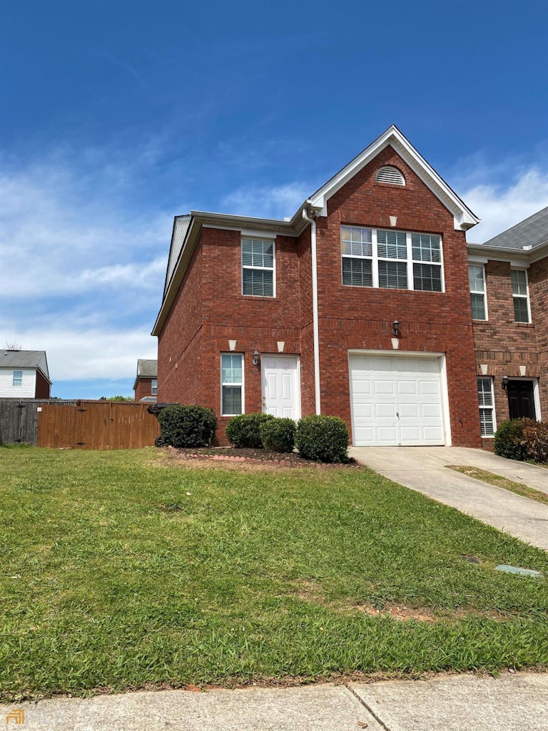 Photo 1 of 13 - 6510 Snowbird Ln, Douglasville, GA 30134