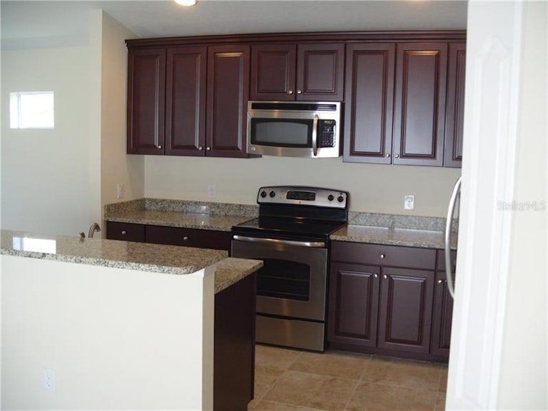 Photo 9 of 21 - 12499 Sagewood Dr, Venice, FL 34293