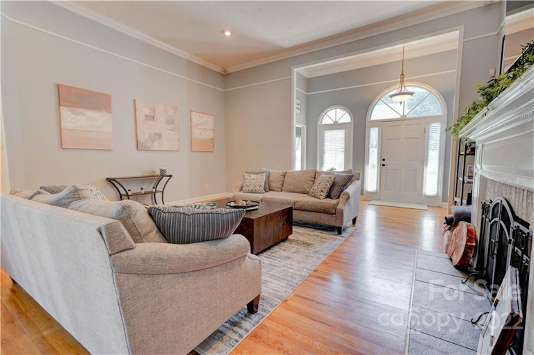 Photo 24 of 32 - 103 Medallion Ct, Gastonia, NC 28056