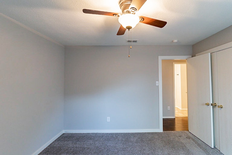 Photo 24 of 34 - 7813 Shoal Bnd, Denton, TX 76210
