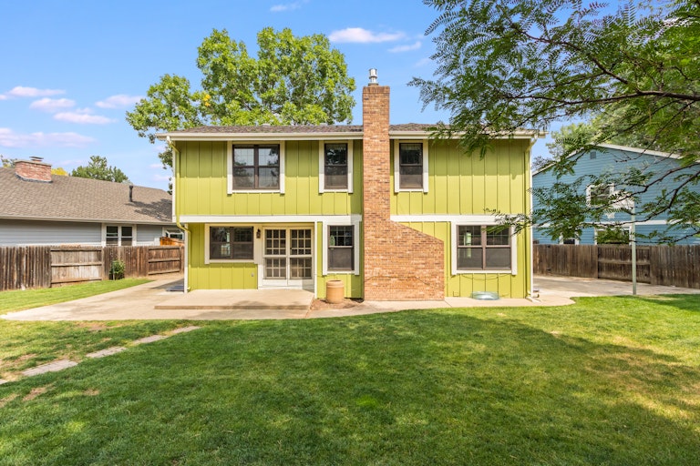 Photo 7 of 19 - 8015 Flower Ct, Arvada, CO 80005