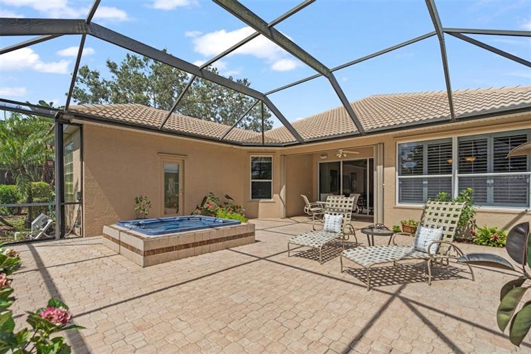 Photo 33 of 42 - 1312 Copperwood Dr, Osprey, FL 34229