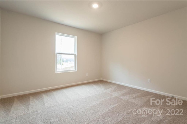 Photo 18 of 19 - 9401 Creedmore Hills Dr, Charlotte, NC 28214