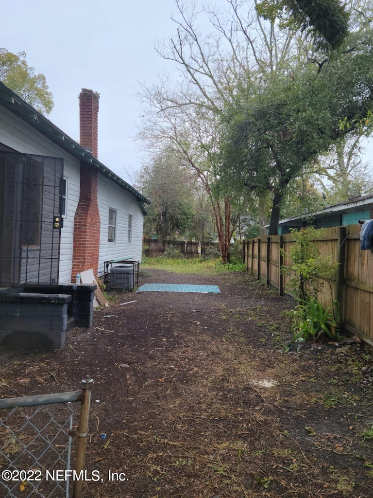 Photo 1 of 2 - 2107 Egner St, Jacksonville, FL 32206