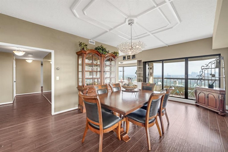 Photo 6 of 20 - 2001 Holcombe Blvd #3504, Houston, TX 77030