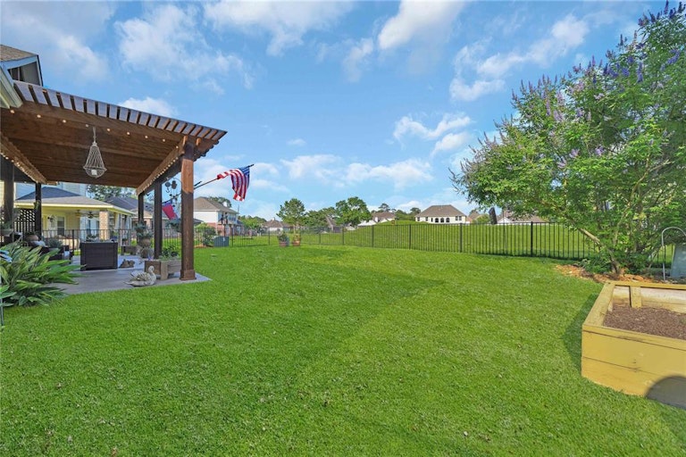 Photo 34 of 38 - 8702 Malardcrest Dr, Humble, TX 77346