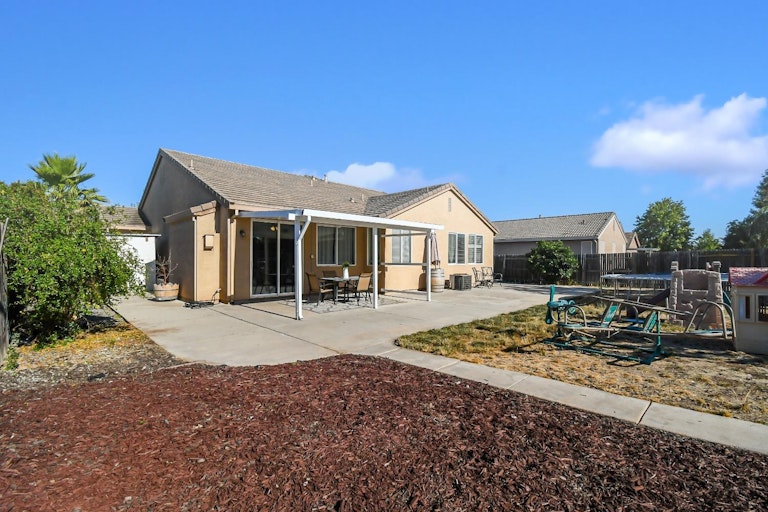 Photo 29 of 31 - 2122 Bidwell Bar Dr, Plumas Lake, CA 95961