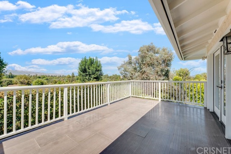 Photo 31 of 52 - 23644 Del Cerro Cir, Canoga Park, CA 91304