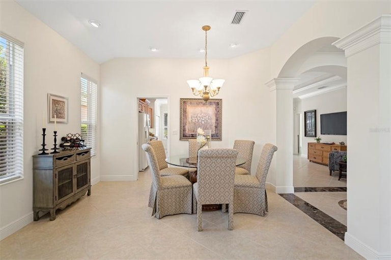 Photo 13 of 42 - 1312 Copperwood Dr, Osprey, FL 34229