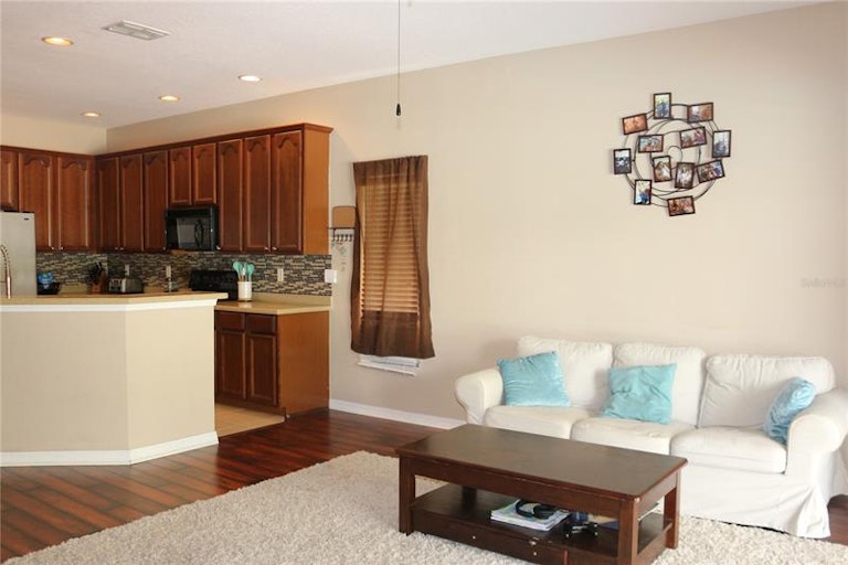 Photo 6 of 35 - 11423 Crisfield Pl, New Port Richey, FL 34654