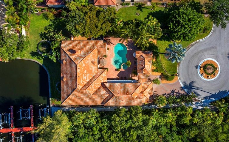 Photo 56 of 68 - 617 Weston Pointe Ct, Longboat Key, FL 34228