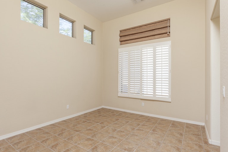 Photo 9 of 27 - 3604 W Plymouth Dr, Anthem, AZ 85086