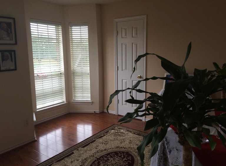 Photo 18 of 24 - 15730 Schumann Ln, Houston, TX 77083