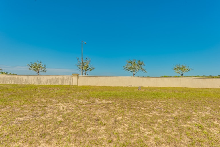 Photo 19 of 20 - 5527 Sycamore Canyon Dr, Kissimmee, FL 34758