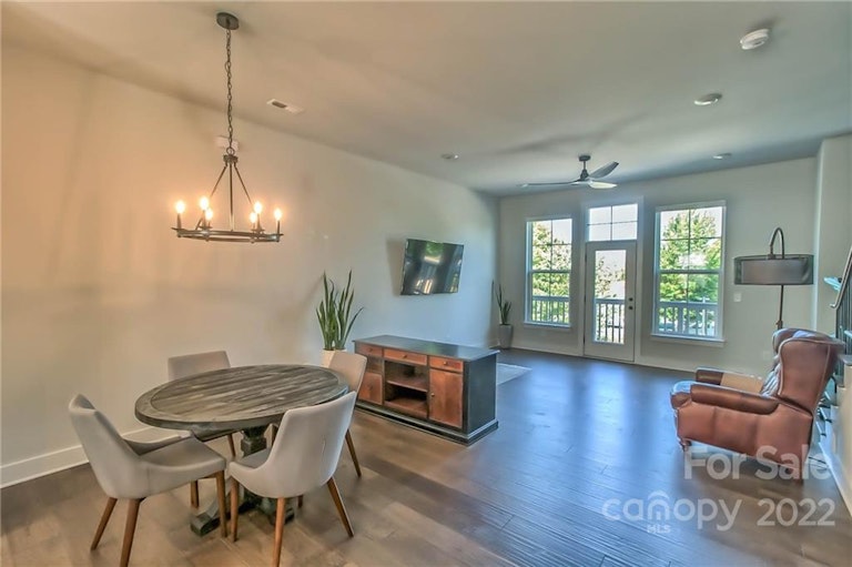 Photo 9 of 23 - 1308 Nandina St, Charlotte, NC 28205